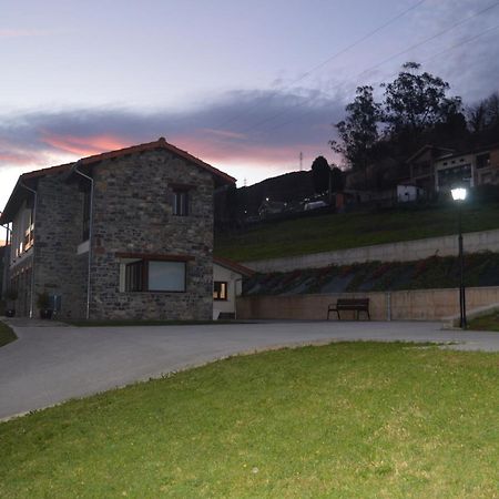 Apartamentos Rurales Penon Blanco Penerudes Exterior photo