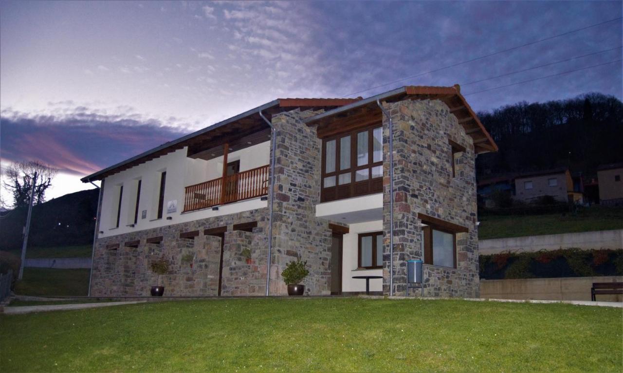Apartamentos Rurales Penon Blanco Penerudes Exterior photo